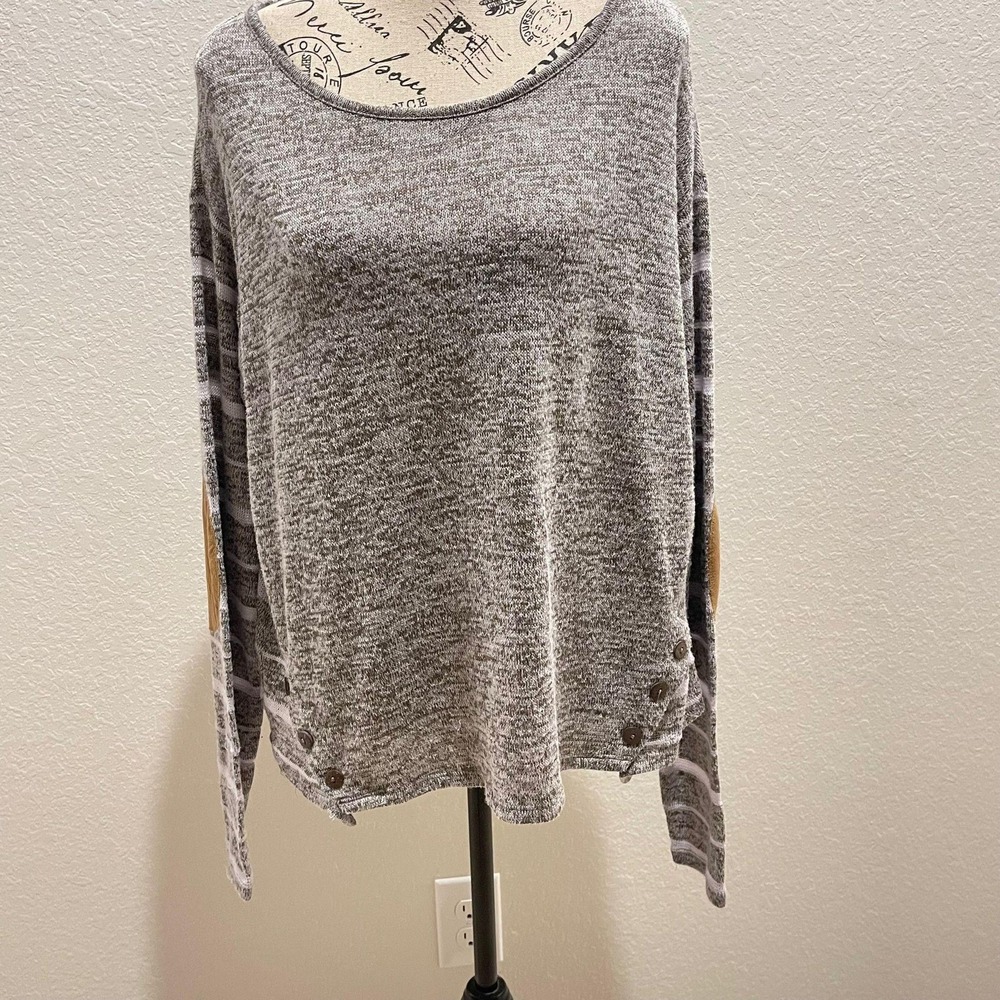 Cato Women's 14/16W Gray Stripe Elbow Patch Button Back Long Sleeve Sweater‎